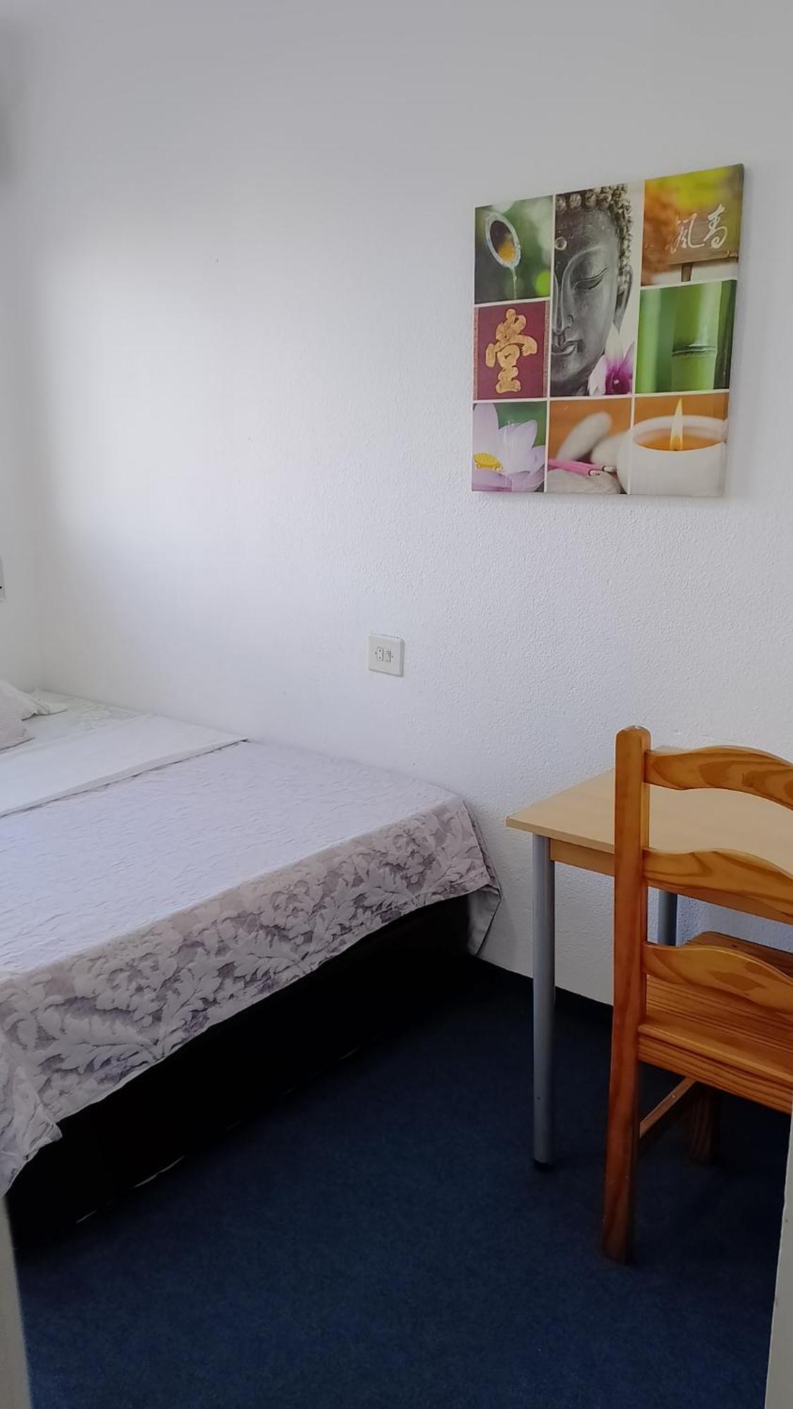 Habitacion Privada Centro Malaga Cerca Tren Maria Zambrano Y Playa Muy Buena Conexion Wifi Málaga Exterior foto
